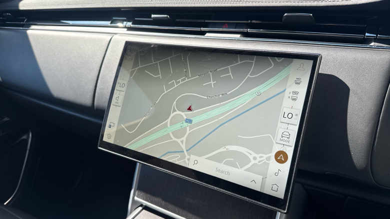 Land Rover Range Rover 3.0 D300 SE 4dr Auto Diesel Estate